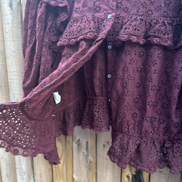 Doen floryn Lace Blouse - Picture 8 of 8
